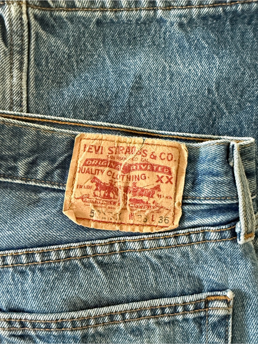 Levi's Men's Light Wash Straight Jeans